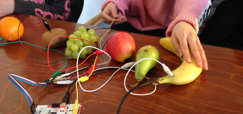 Elektronische Musik mit Obst